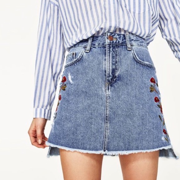 Zara Dresses & Skirts - ZARA Embroidered Denim Skirt